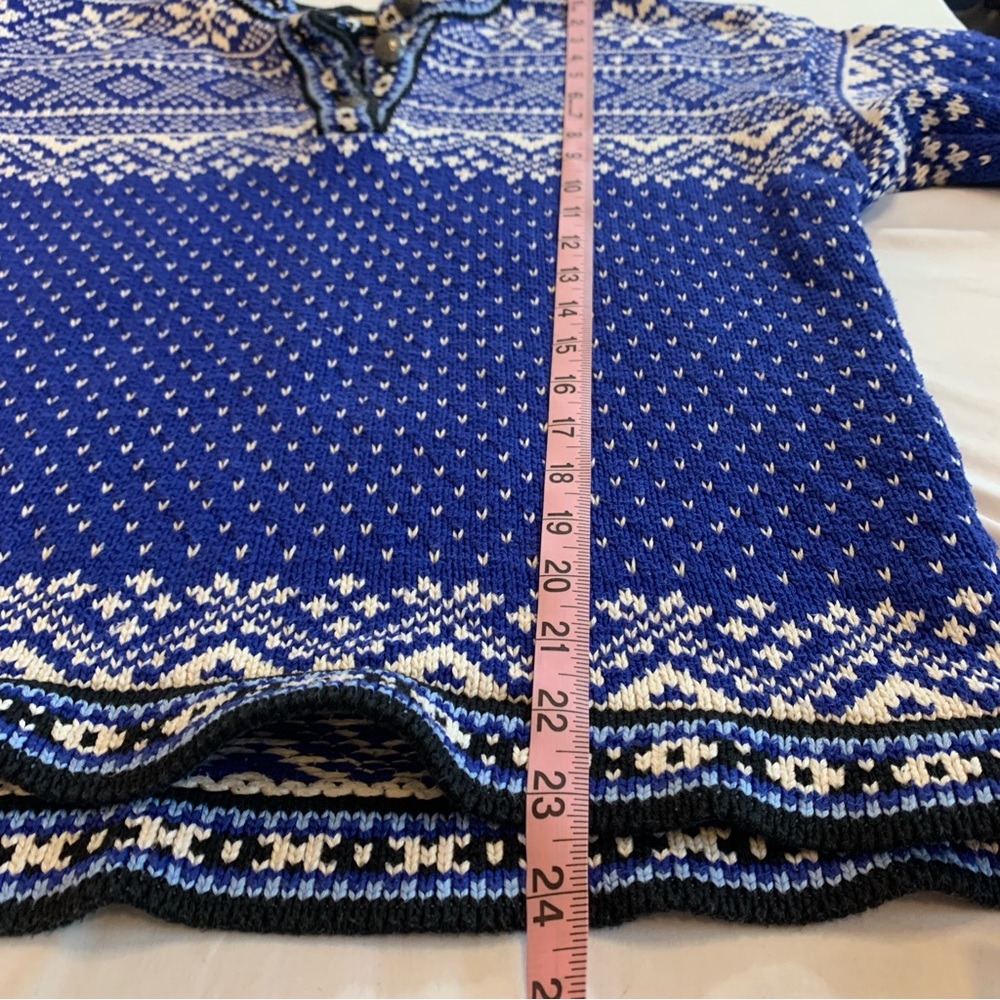 L.L. Bean Nordic Blue and White Sweater - Picture 6 of 9